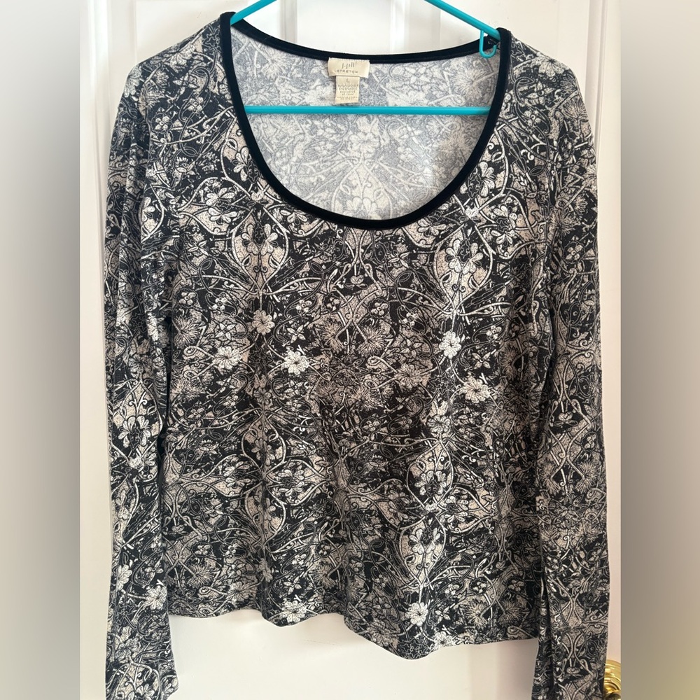 J. Jill Black and White Floral Long Sleeve Top